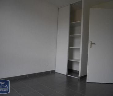 Location Appartement 3 pièces 63m² NOEUX LES MINES 62290 - Photo 3