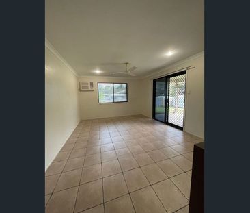 *4-Bedroom Family Home for Rent in Moranbah, QLD** - Photo 5