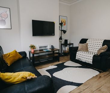 6 Bed Terraced House, Burley Lodge Road, LS6 - Photo 1