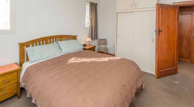 Charming 3 bedrooms property in Northcote - Photo 1