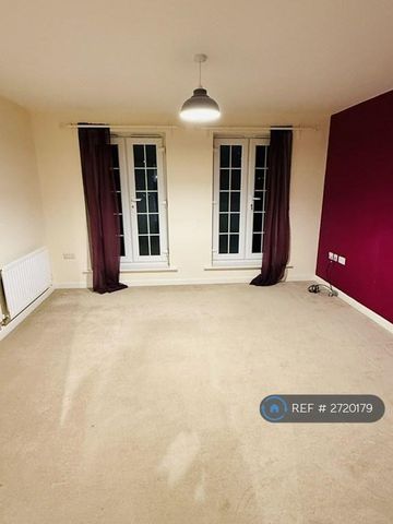 4 bedroom terraced house to rent - Photo 2