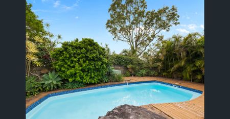 Spacious Family Oasis with Pool – Moments to Mona Vale Village - 6 month lease - Photo 3