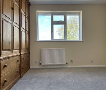 2 bedroom townhouse to rent - Photo 4