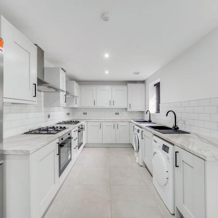 6 bedroom house to rent - Photo 3