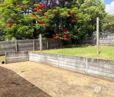 17 Polaris Ave, Kingston QLD 4114 - House For Rent | Domain - Photo 6