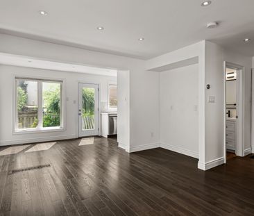 For Lease - 2218 Bluegrass Lane, Burlington, Ontario - Photo 3