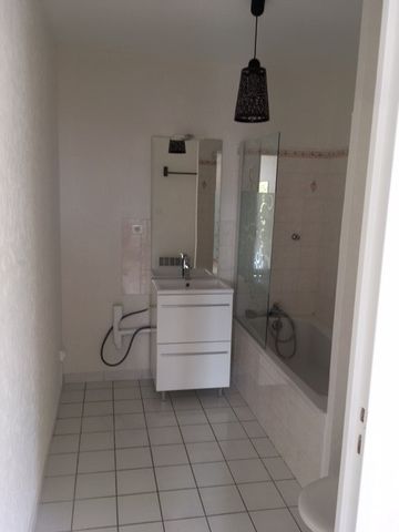 Location Appartement 2 pièces 38m² - Photo 3