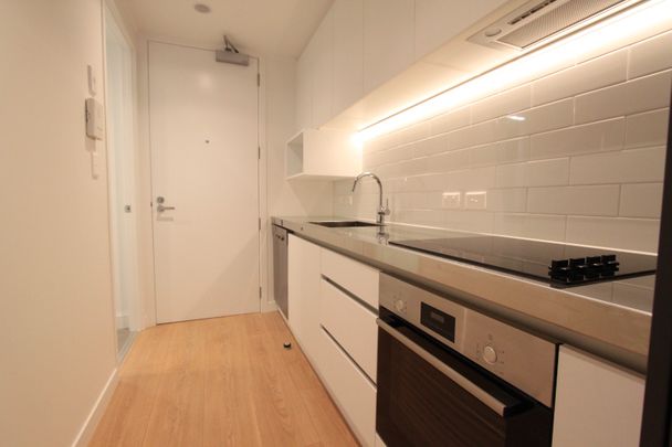 Best in CBD - Photo 1