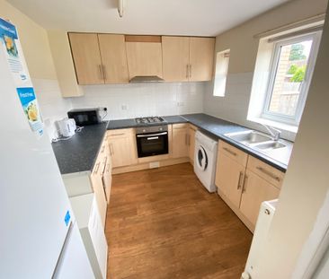 4 Bed Student Accommodation - Photo 3