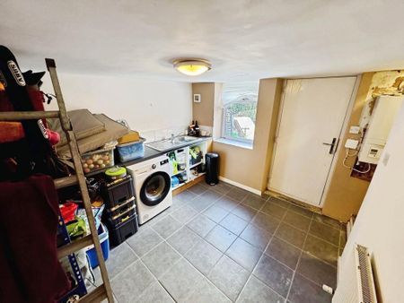 2 bedroom terraced house to rent - Photo 5