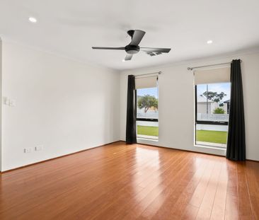 Large family home with solar Panels! - Photo 1