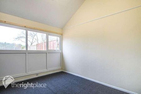 Crispin Road, Bradville, Milton Keynes, MK13 - Photo 4