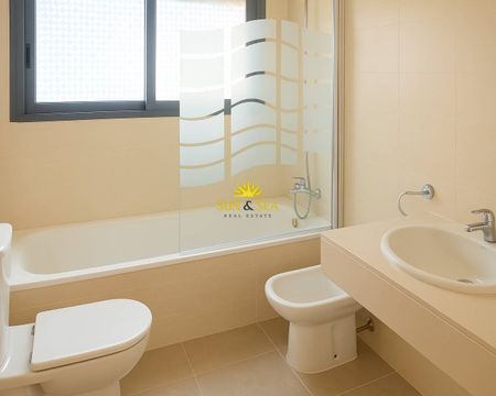 THREE-BEDROOM APARTMENT – ALICANTE - Photo 5