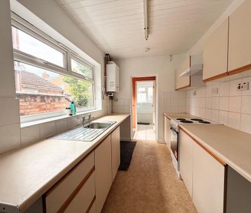 3 bedroom terraced house to rent - Photo 5