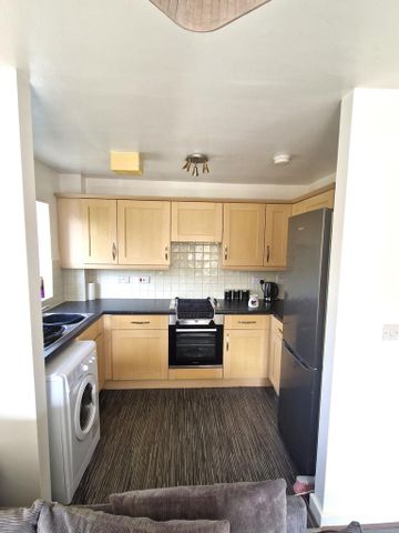 2 bedroom apartment to rent - Photo 2