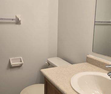 For Lease - 5050 Intrepid Drive Unit# 41, Mississauga, Ontario - Photo 1