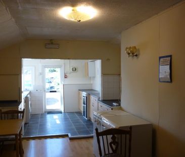 5 bedroom terraced house to rent - Photo 1