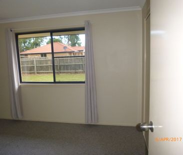 Brick Unit in Quiet Cul-de-Sac - Photo 2