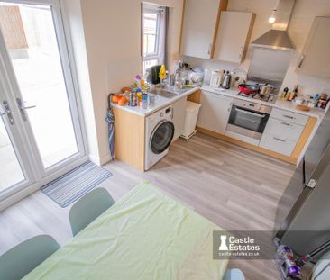 3 bedroom semi-detached house to rent - Photo 4