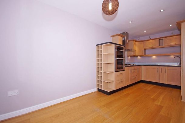3 bedroom townhouse to rent - Photo 1