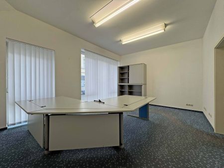 Handwerker aufgepasst: Büro mit Werkstatt, Lager und Stellplätzen! - Photo 5