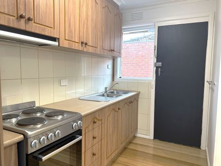 1/59 Thackeray Road, Reservoir VIC 3073 - Photo 5