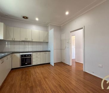 3 Bedroom Family Home in a Prime Location&excl; - Photo 5