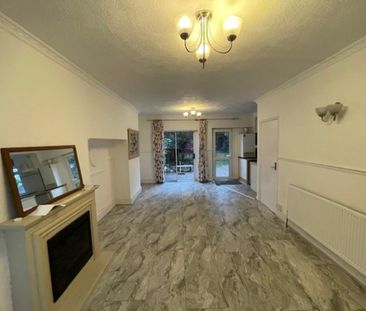 3 bedroom end of terrace house to rent - Photo 1