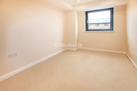 2 bed to rent in Star Hill, Rochester, ME1 - Photo 3