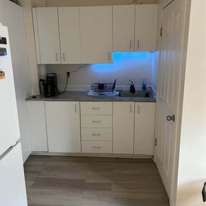 1er MOIS GRATUIT- 5 1/2 à Partir De Juin - Photo 3