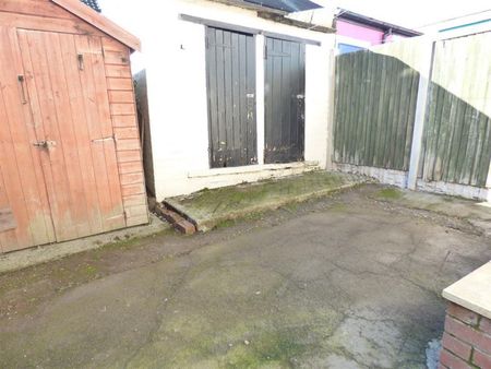 Fairfield Avenue, Pontefract, WF8 4DY - Photo 5