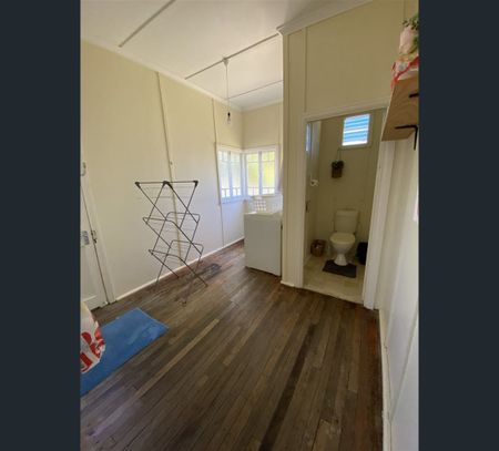 11 Dibdin Street, Wandal, Qld 4700 - Photo 4