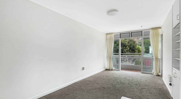 Renovated apartments located in the heart of G... - Photo 1