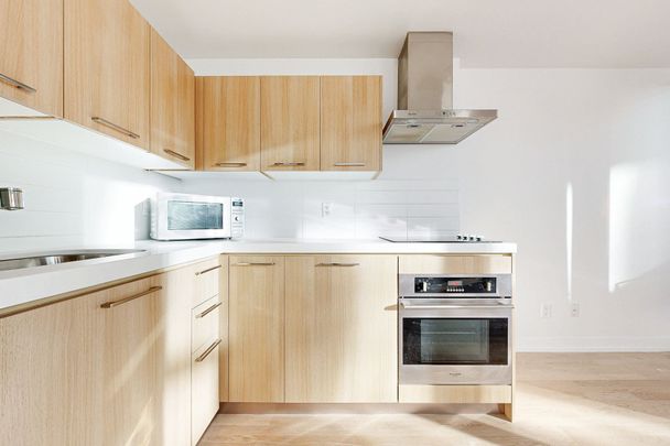 For Lease - 560 King Street Unit# 417, Toronto, Ontario - Photo 1