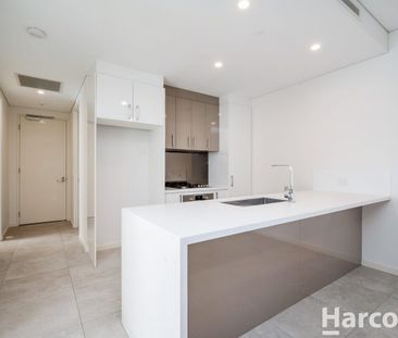 Quality Living with Space, Style & Convenience - Photo 6