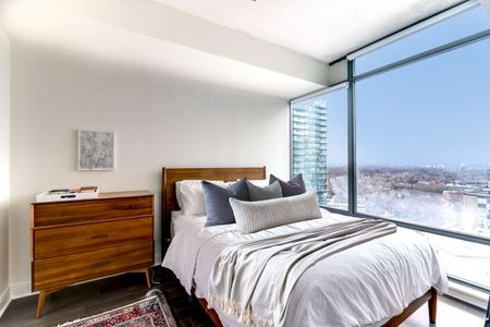 For Lease - 18 Yorkville Avenue Unit# 2001, Toronto, Ontario - Photo 2