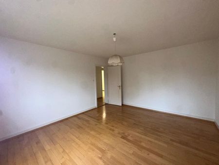 4-room apartment freshly painted in Neuhausen am Rheinfall - Photo 2