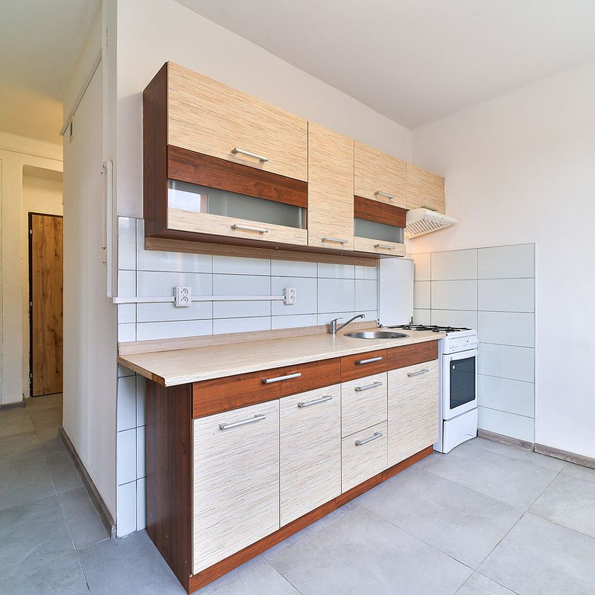 Pronájem bytu 1+1 35 m² - Fotografie 1