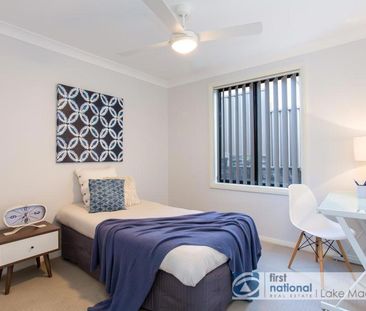 Beautiful Family Home Backing Onto a Peaceful Reserve - Photo 1