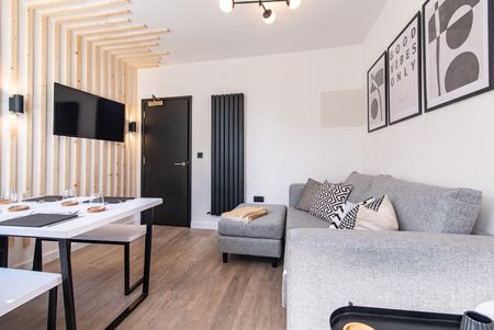 Room in a Shared House, Clifton Street, NG9 - Photo 3