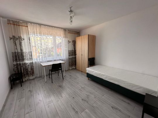 Dom z 5 sypialniami, oś. Chopina - Photo 1