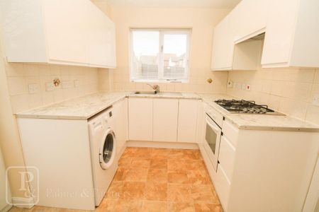 3 bedroom end of terrace house to rent - Photo 5