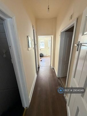 4 bedroom terraced house to rent - Photo 1