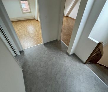 3.5-Zimmer-Maisonette-Wohnung in grünem Kleinbasler Hinterhof - Photo 1