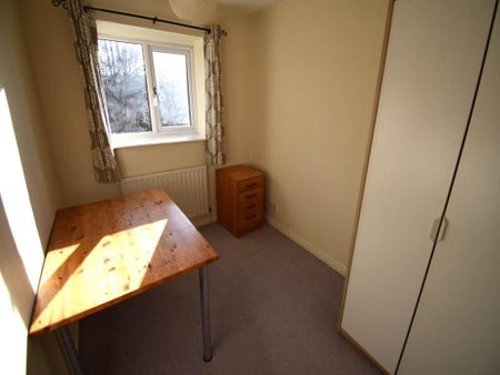 2 bedroom terraced house to rent - Photo 4