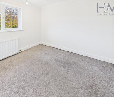 3 bedroom end of terrace house to rent - Photo 6