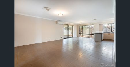 Spacious family home - Photo 2