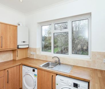 2 bedroom flat to rent - Photo 6