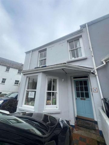 Avenue Road, Falmouth, TR11 - Photo 3