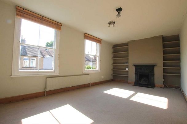 3 bedroom maisonette to rent - Photo 1